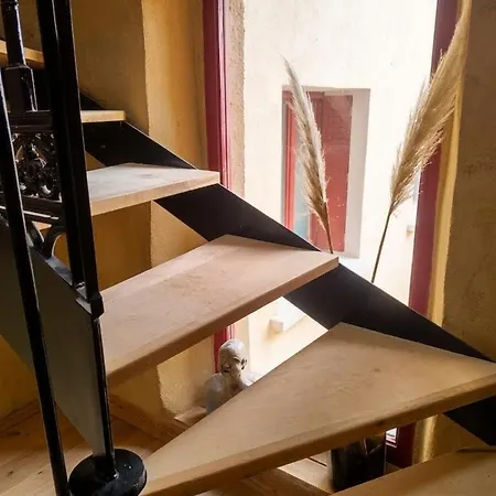 Maison D'artiste Le De La Chouette Hébergement de vacances *